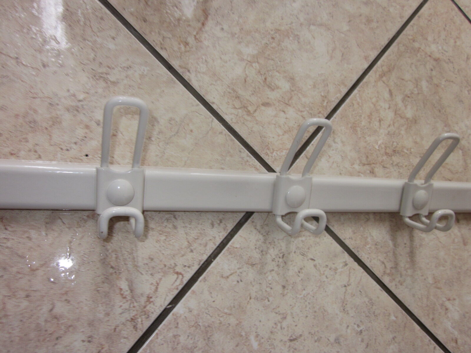 School coatrack with 7 hooks