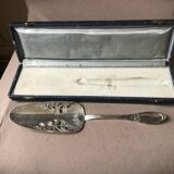 Silver metal pie shovel