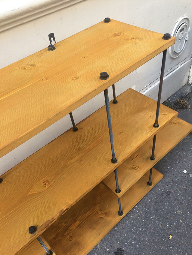 Shelf style industrial, deconstructed