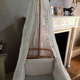 Vintage rattan/wicker cradle with gooseneck
