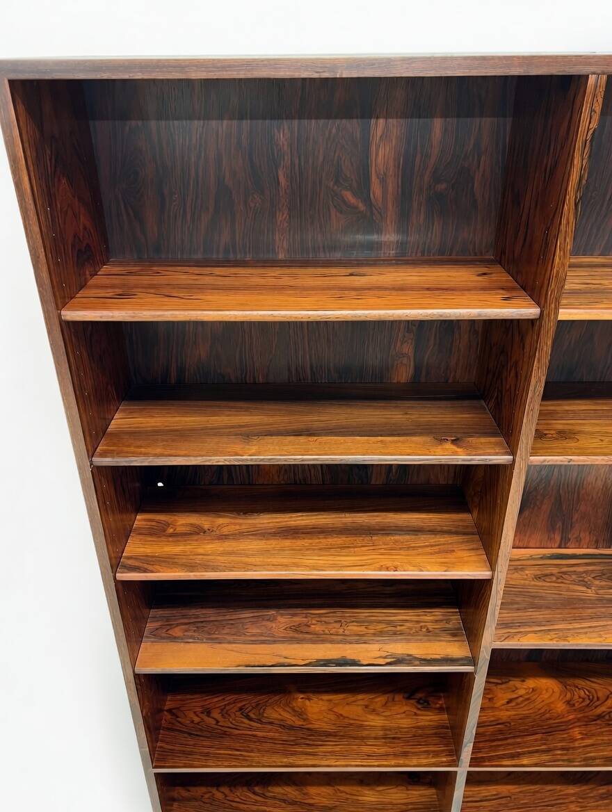 Bibliothèque en palissandre par Omann Jun Mobelfabrik, années 1960.