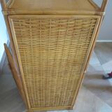 Storage column, bookcase in wood and woven rattan