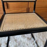 Chaise cannée noire