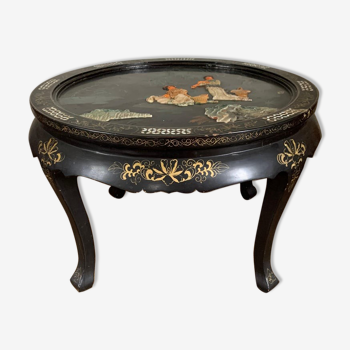 Chinese coffee table in black lacquer inlaid with hard stones