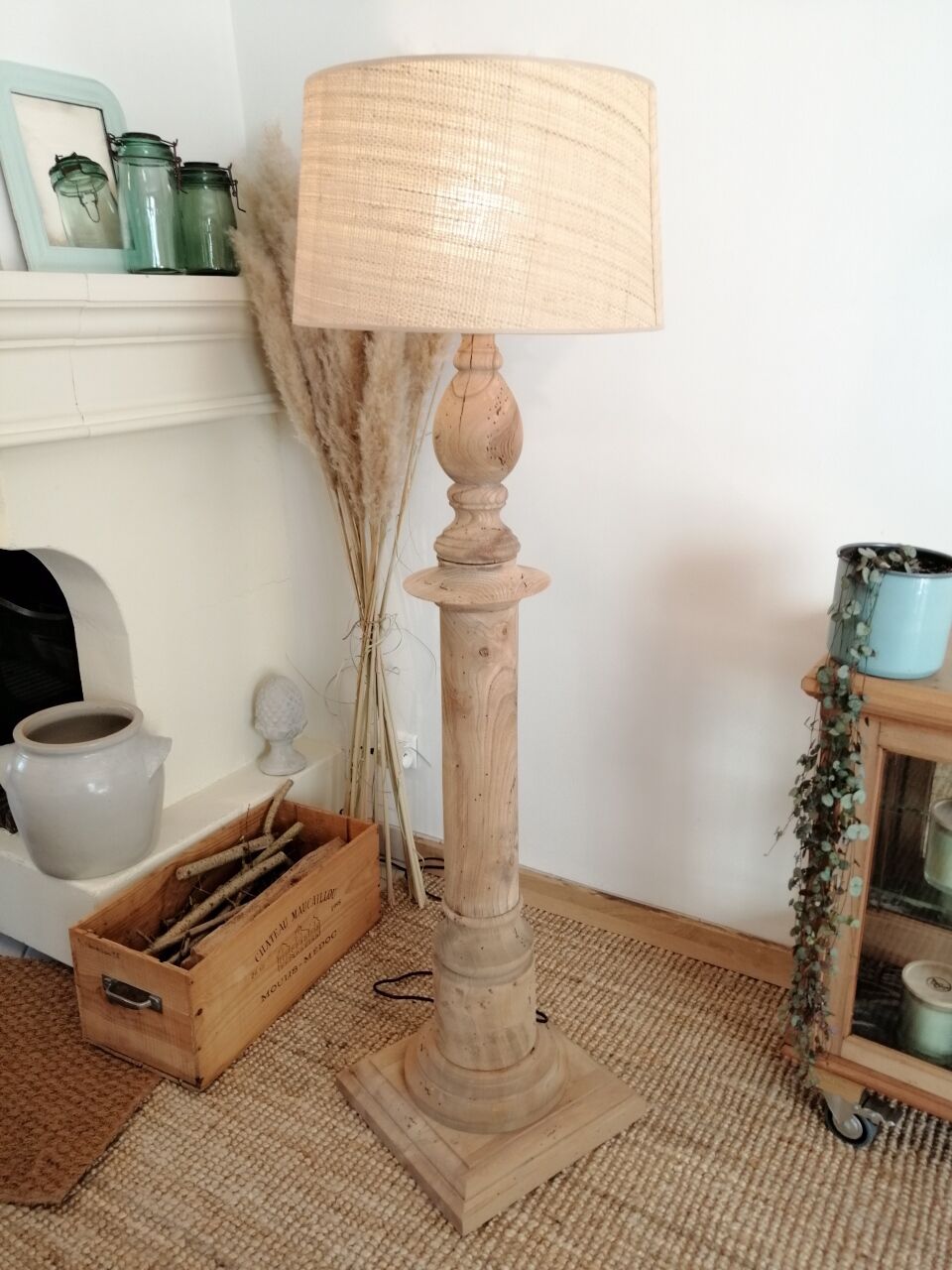 Vintage wooden floor lamp revisited