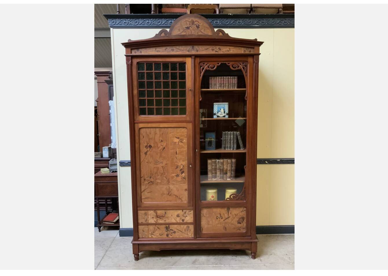 Antique Jugendstil display cabinet, Art Nouveau - Majorelle style