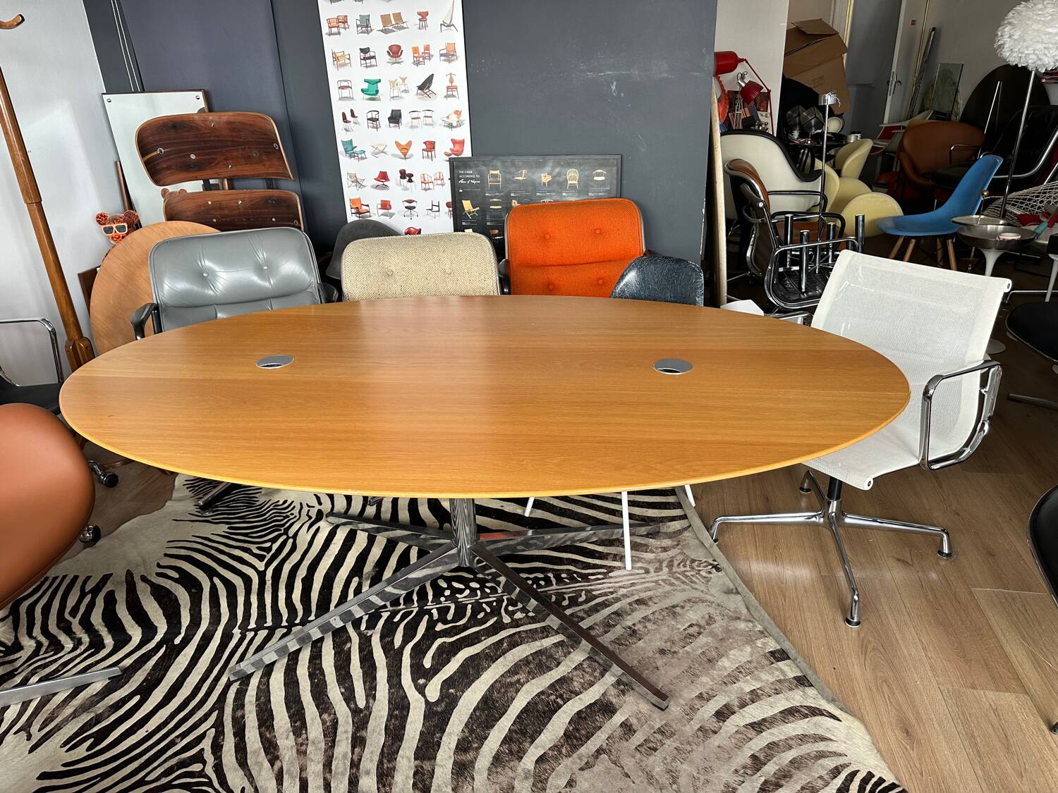 Florence Knoll Oval Desk Table for Knoll International circa 1980
