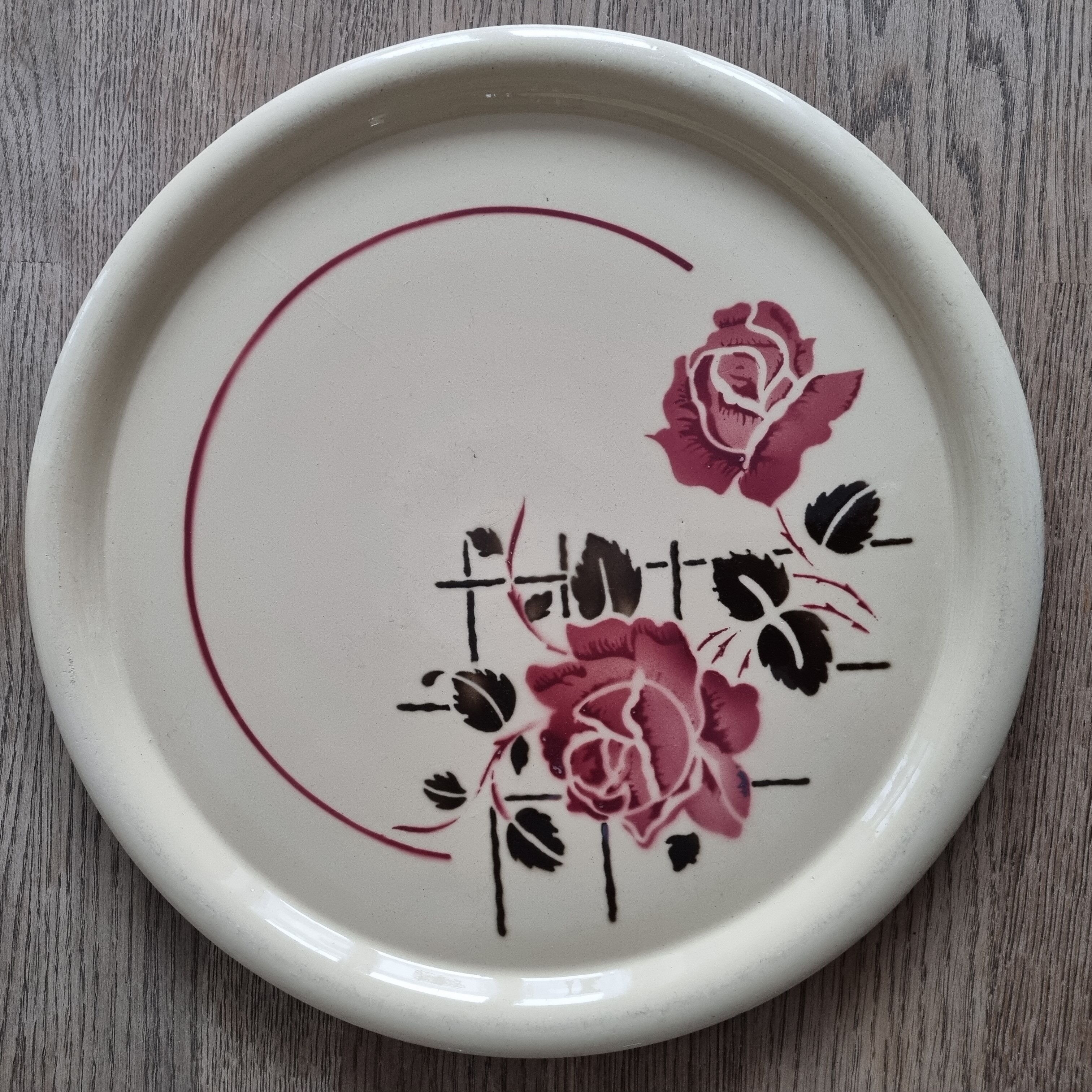 Old serving dish in Badonviller earthenware