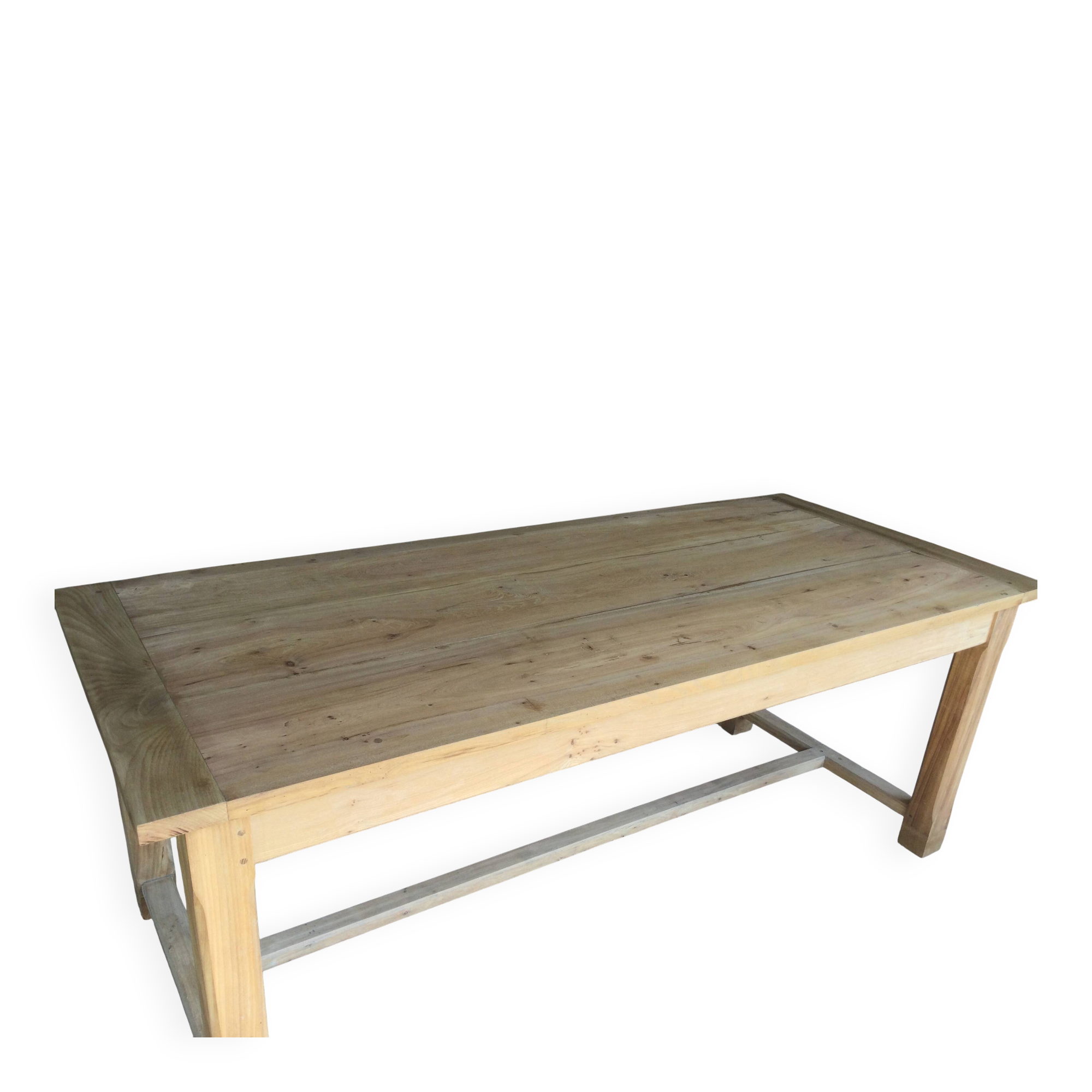 Ancienne table de ferme rénovée