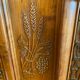 Armoire de mariage du pays Bressan en noyer et loupe de noyer datée 1850