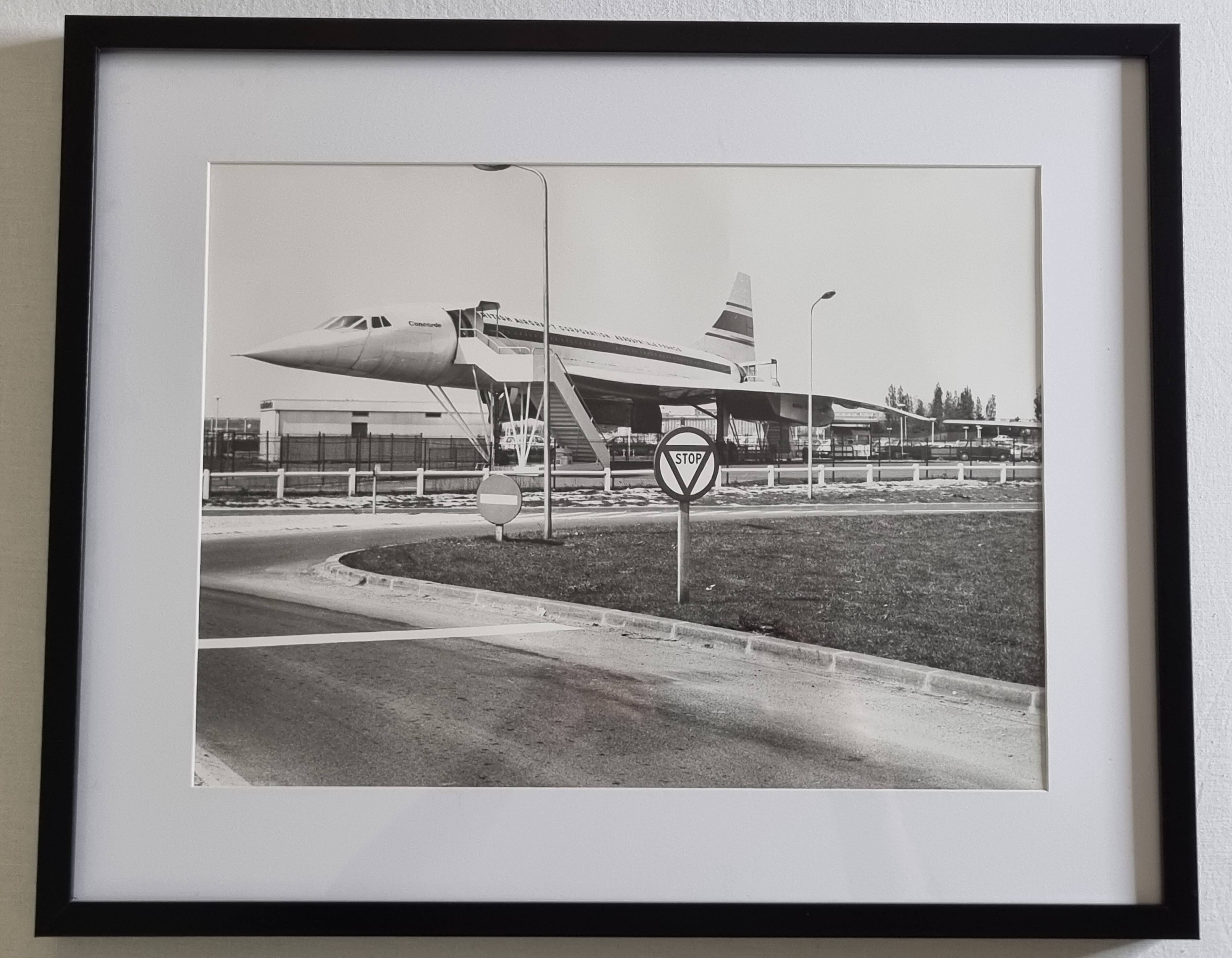 Photographie Concorde Bac Aérospatiale France vintage encadrée 53x43 cm