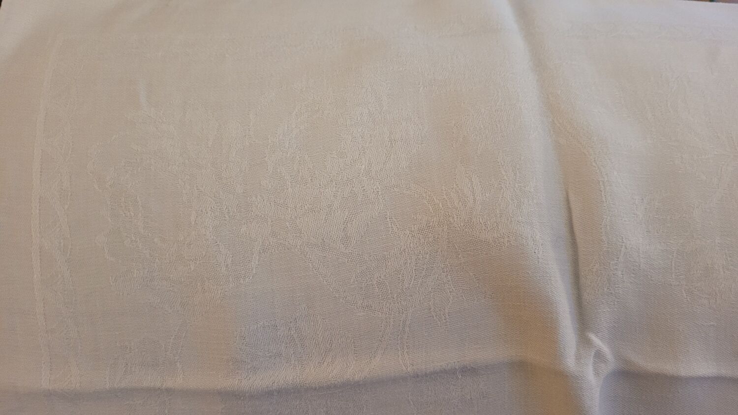 5 monogrammed cotton towels