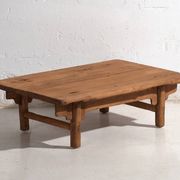 Table basse ancienne en bois de pin – Chine, circa 1930