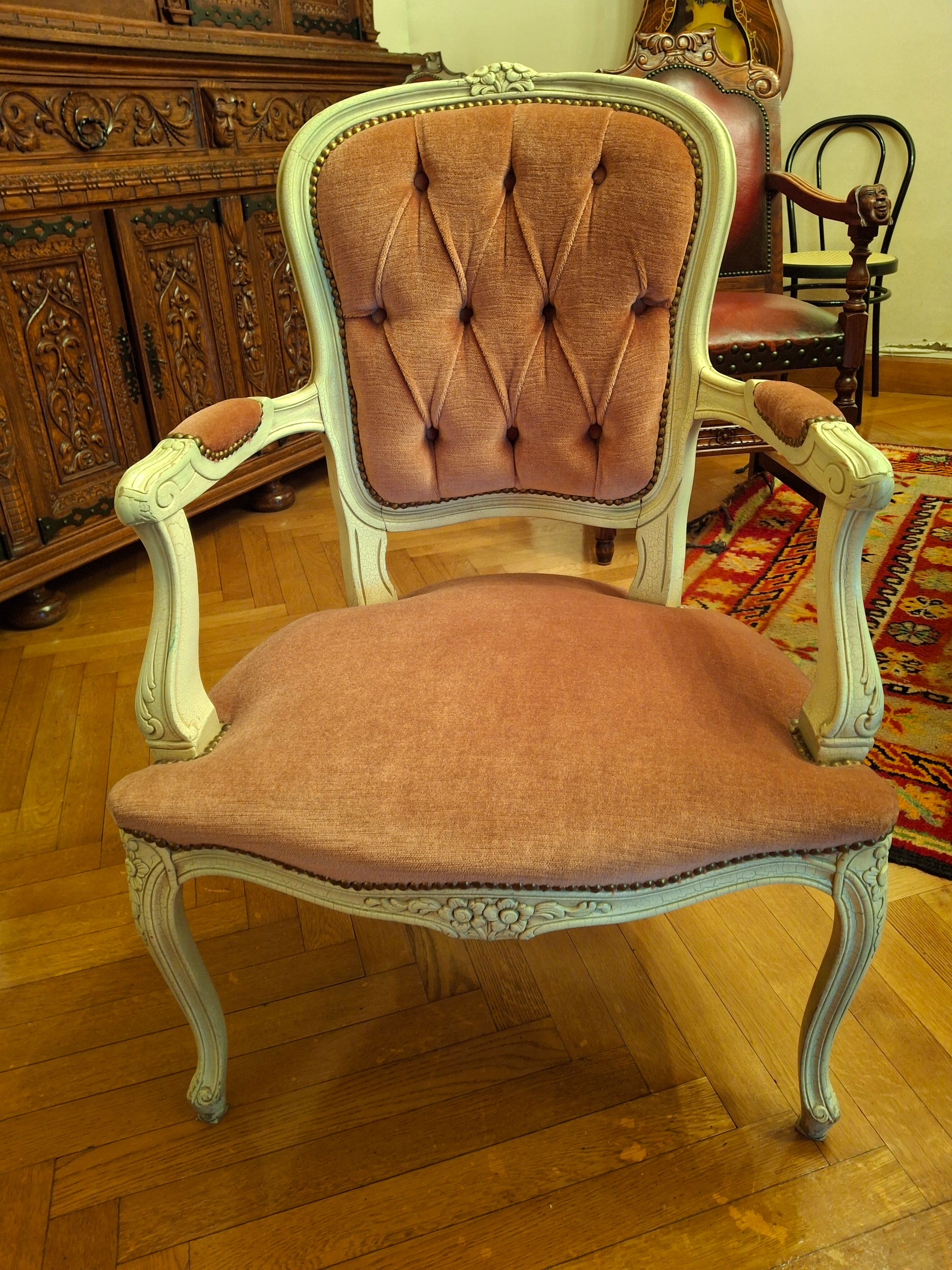 Fauteuil style Louis XV