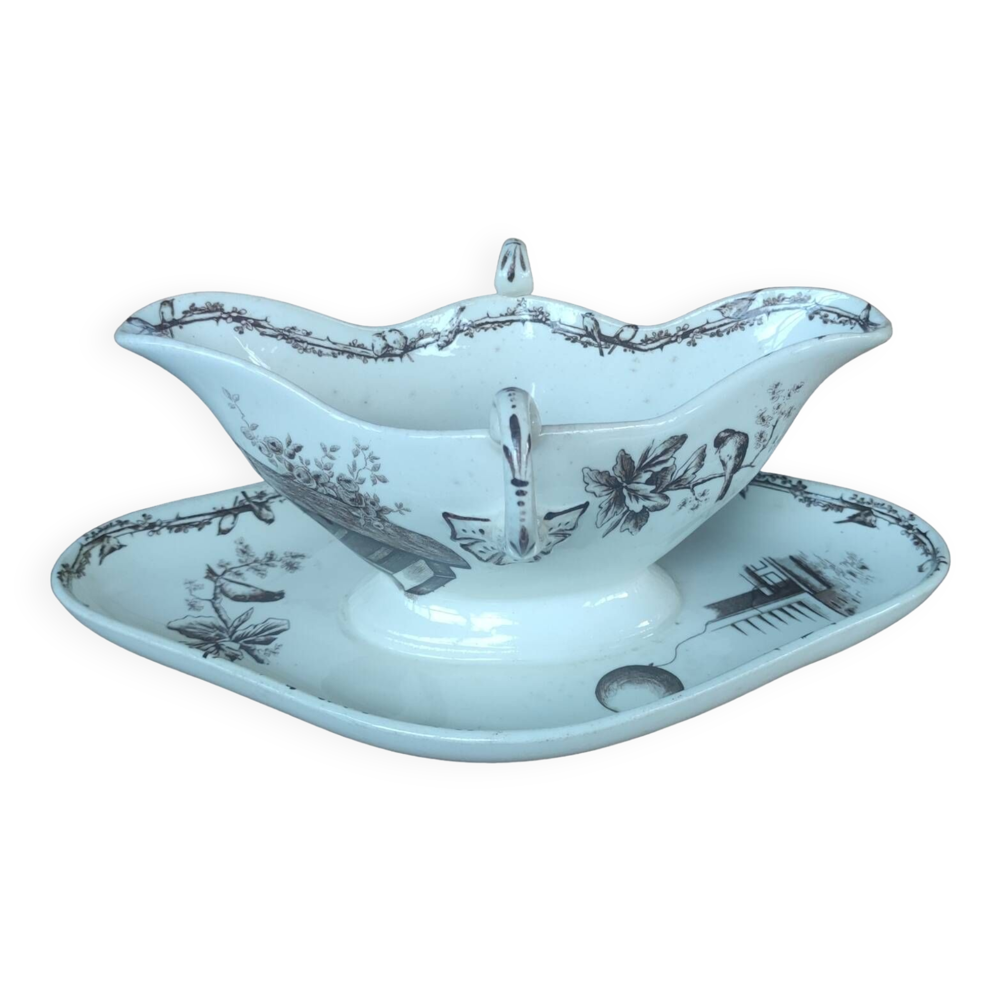 Old Dish Old Sauce Boat Terre De Fer HB & Cie/Art De Table/Sepia