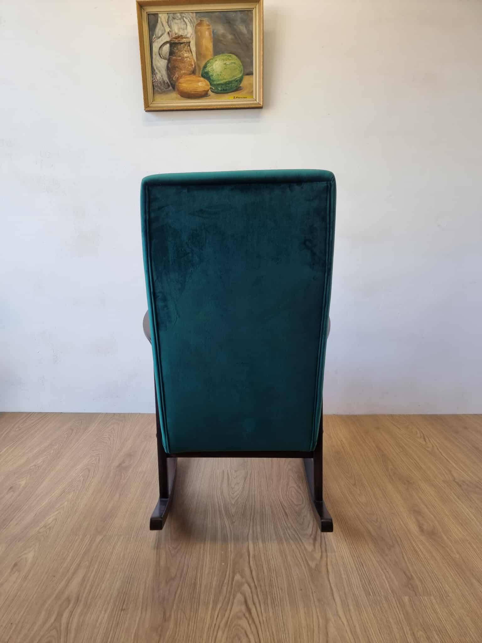 Chaise à bascule vintage des années 50.