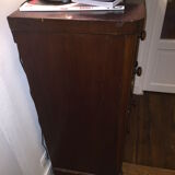 Charmante commode en bois d'acajou