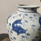 Vase chinois bleu et blanc poisson