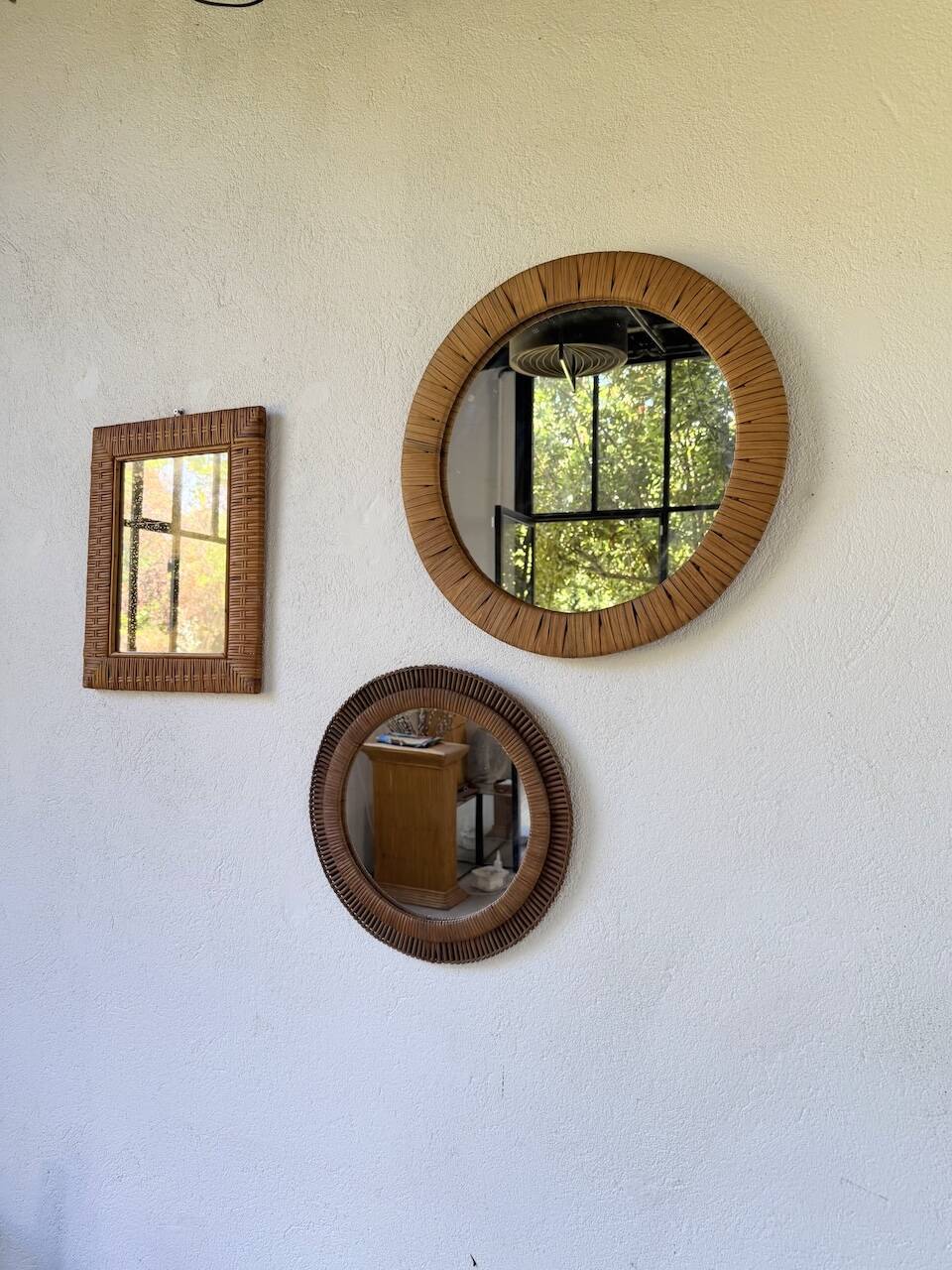 Trio de miroirs osier tressée années 50