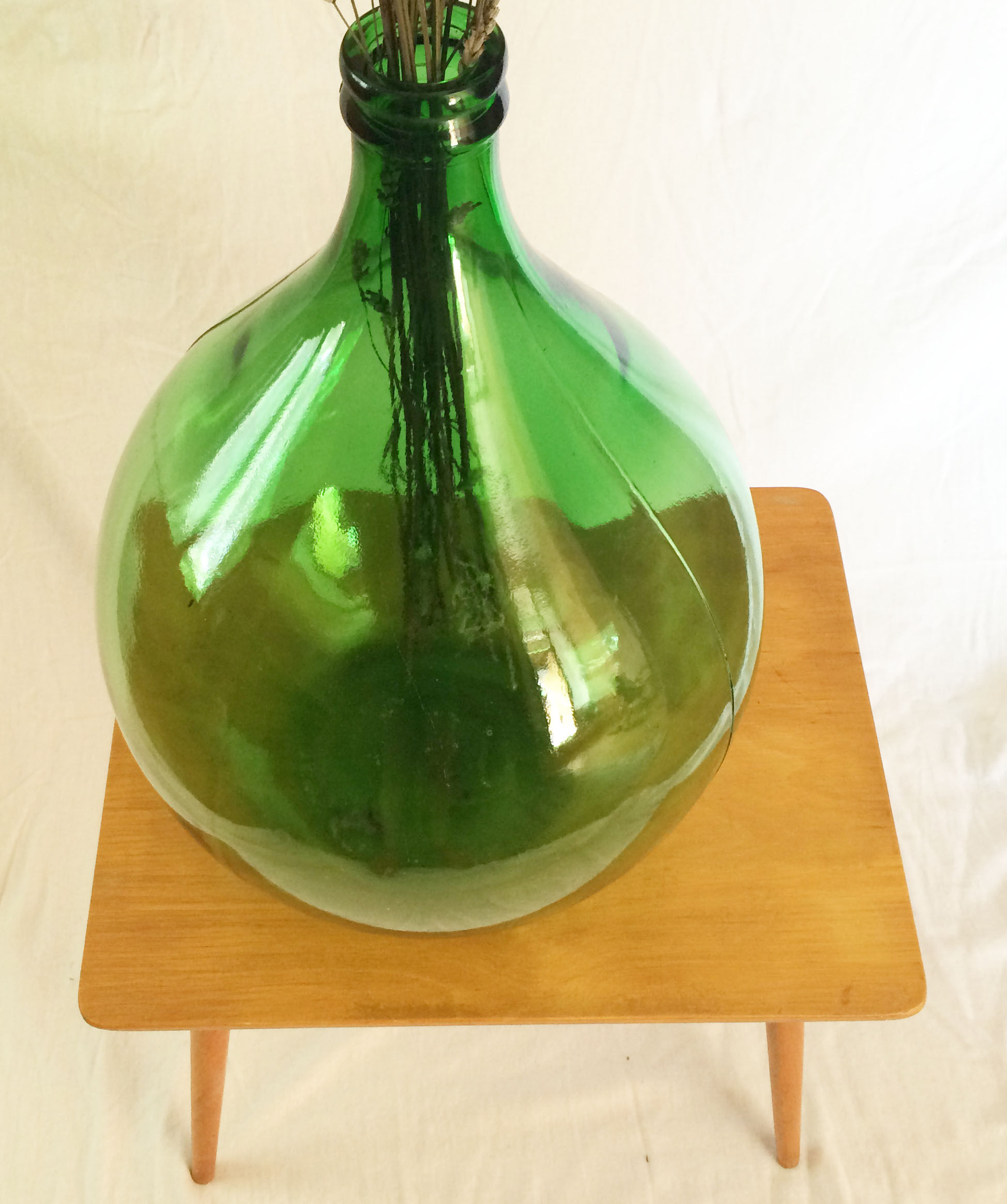 Dame Jeanne bonbonne 20 litres verre vert bouteille vase 80's Selency