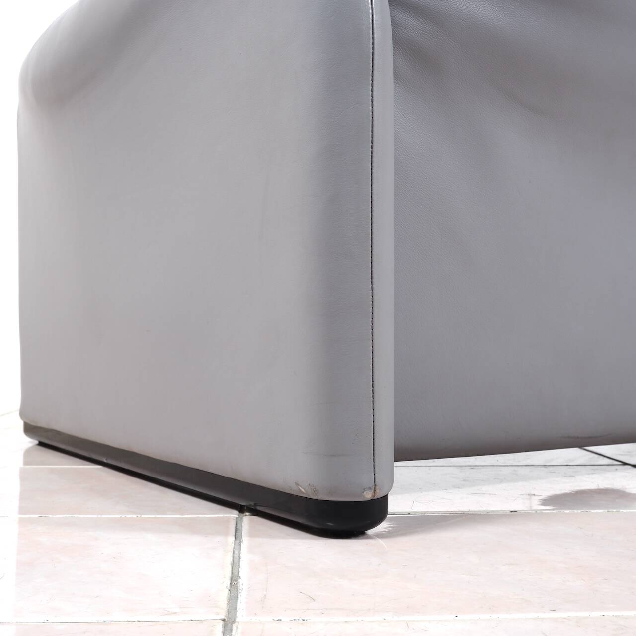 Ensemble de sièges en cuir « Maralunga » de Vico Magistretti pour Cassina