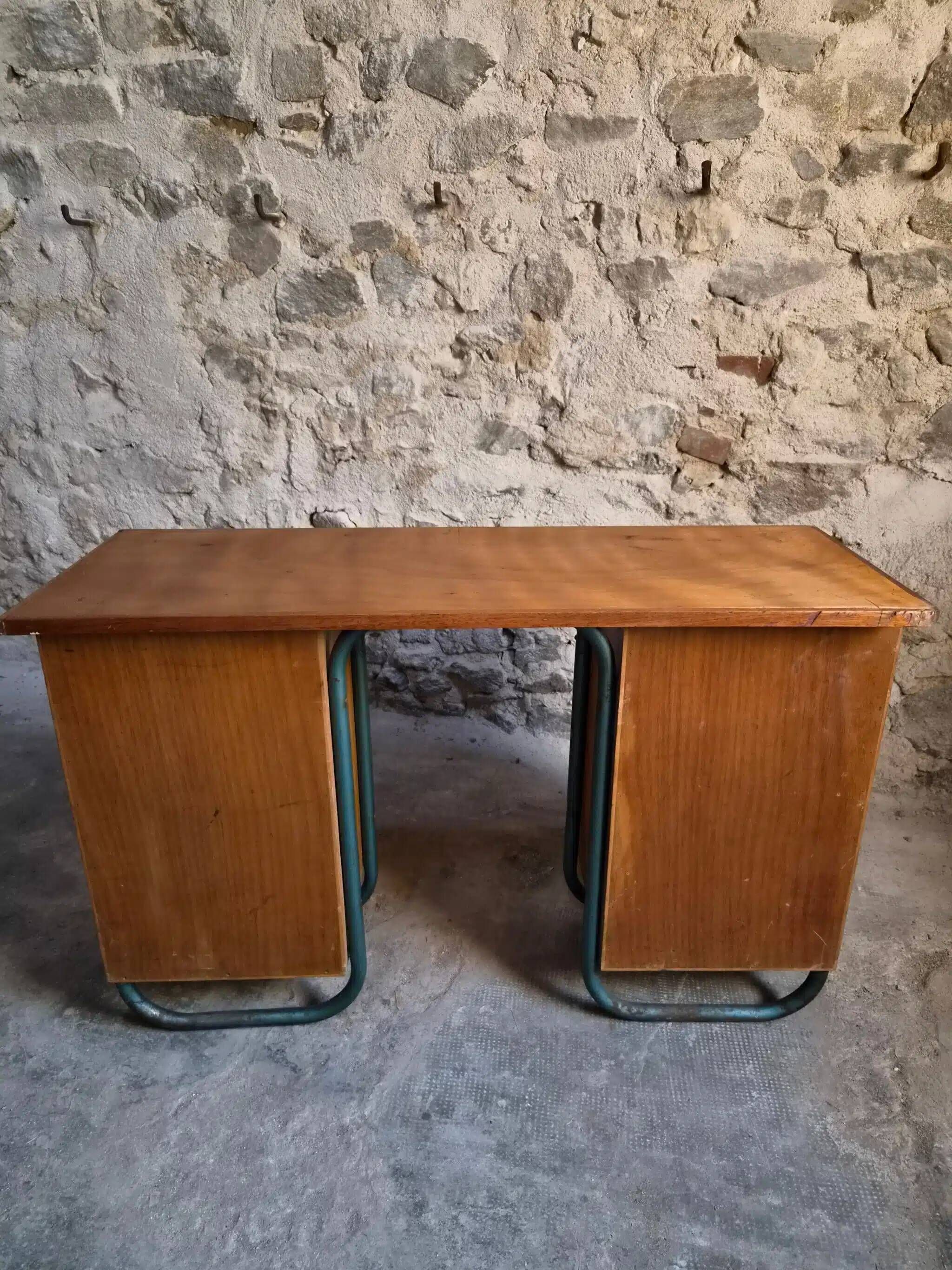 Bureau d'écriture moderniste français en hêtre et acier tubulaire, années 1930