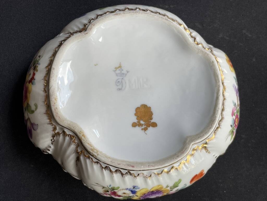 Large candy box – Dresden porcelain (Germany)