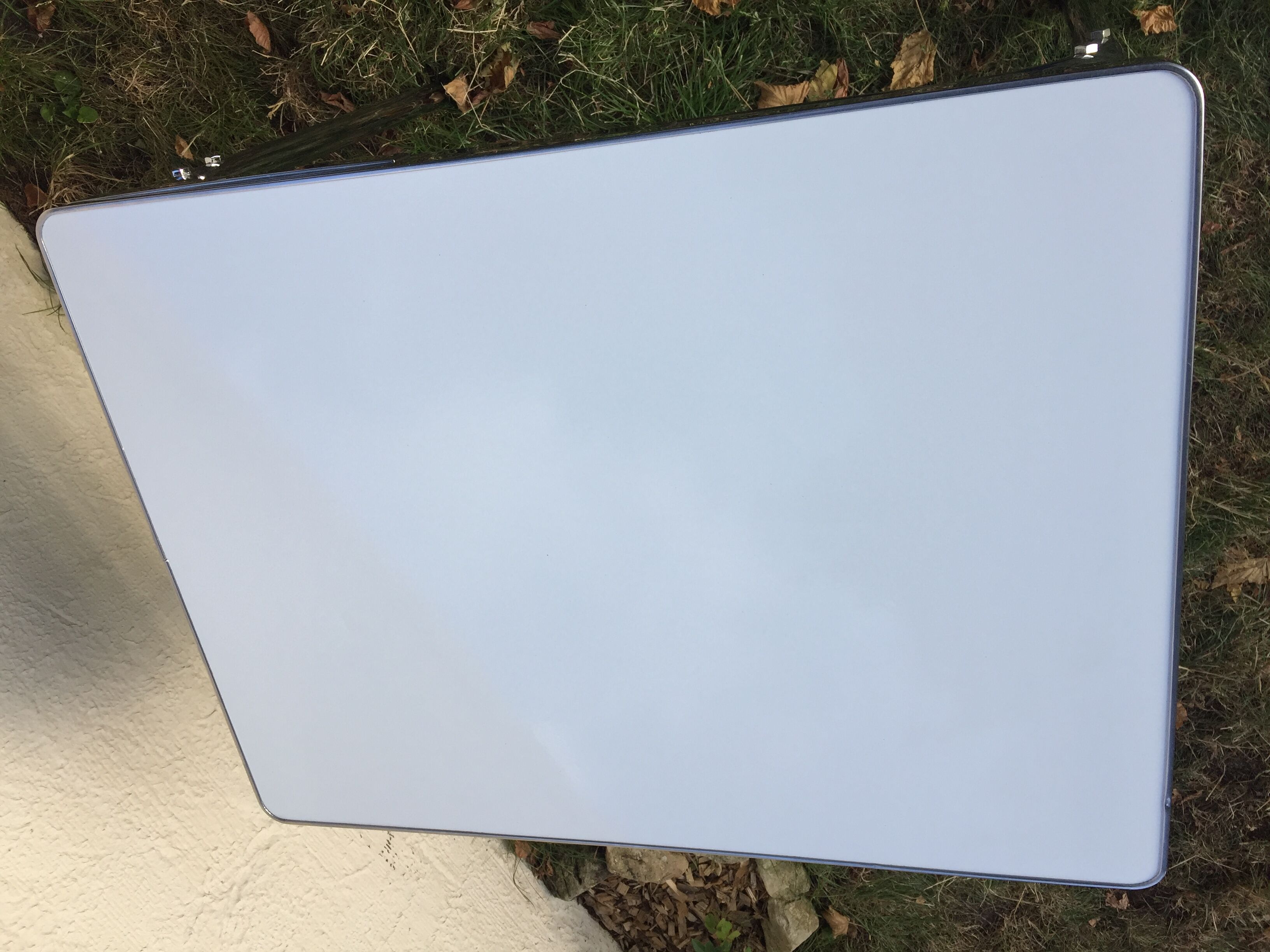 White vintage formica table 60s