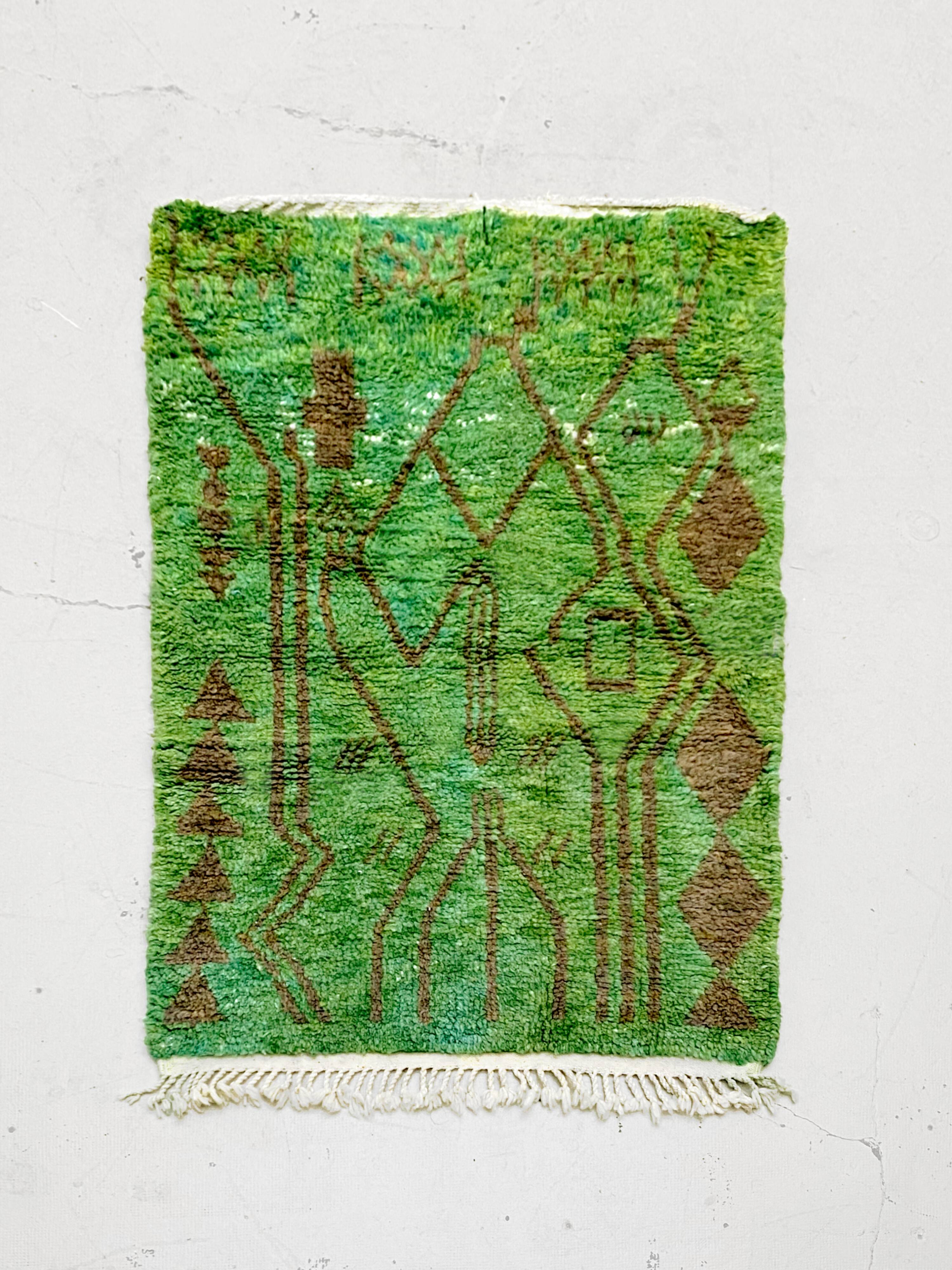 Green Beni Ouarain Berber rug with brown patterns, 1.45x1.10m