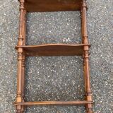 19th-century Napoleon III turned wooden wall shelf, 64cm.