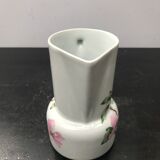 Ancien pichet berry création lourioux porcelaine blanche décor fleurs vintage