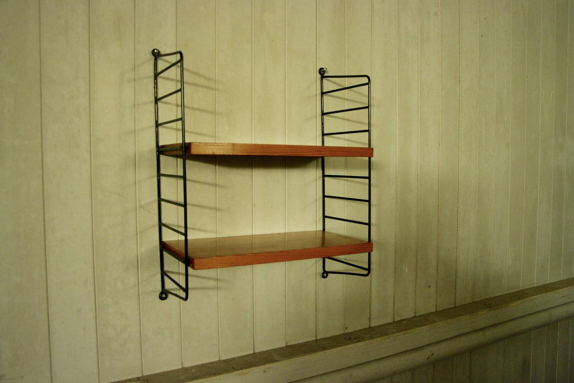 VINTAGE SHELF IN NISSE STRINNING PINE