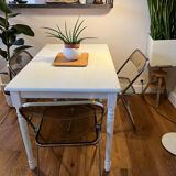 Farm table with a cream patina.