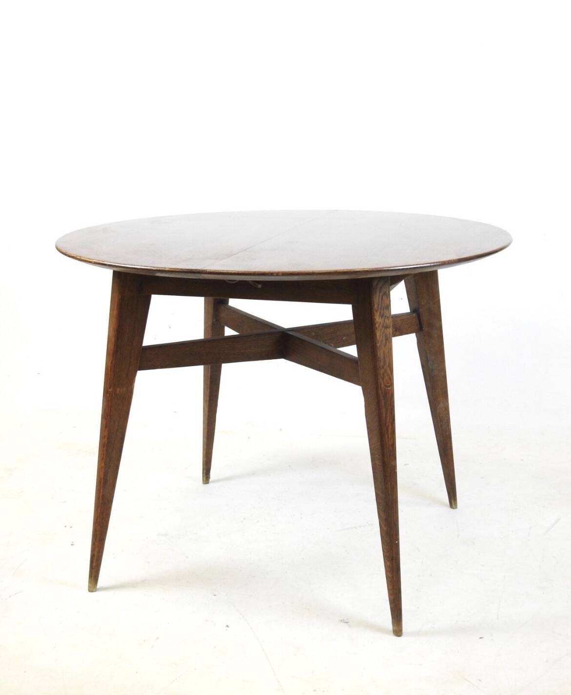 Table ronde de salle à manger couleur chêne foncé