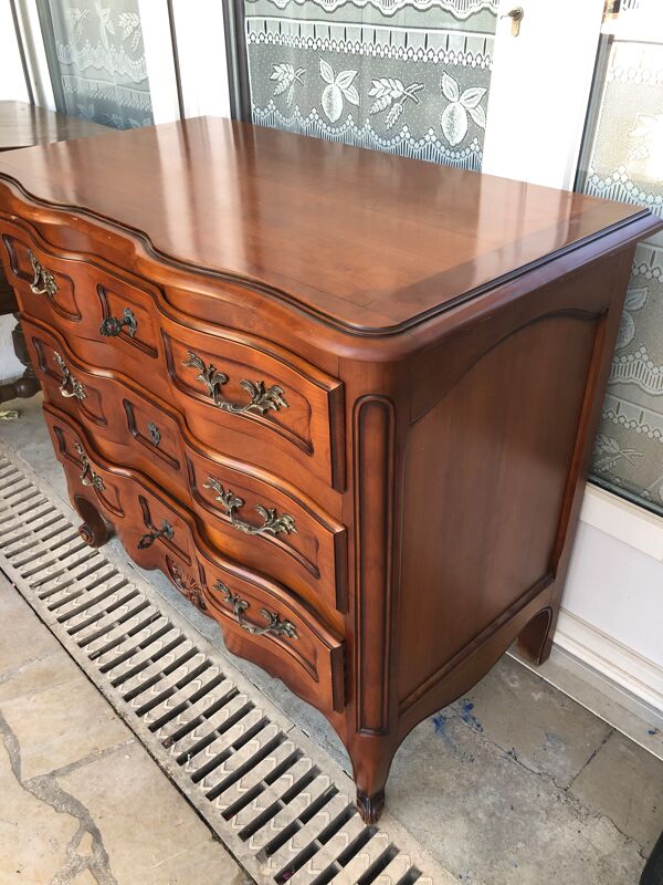 Commode de style Régence