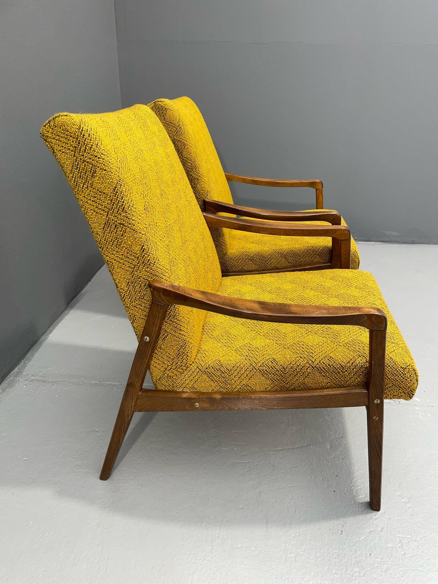 Fauteuils de Jiří Jiroutek – Interiér Praha, années 1960-70