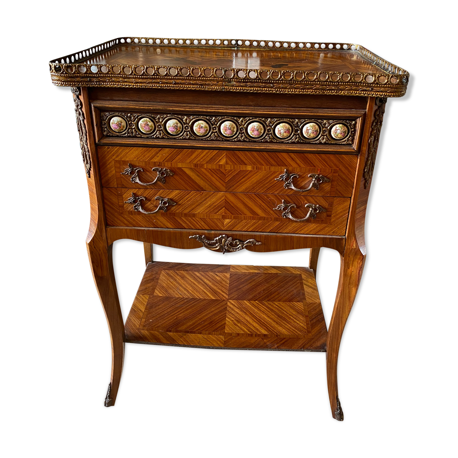 Dresser Chiffonnière Era NIII style Louis XVI