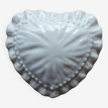 White porcelain heart-shaped box
