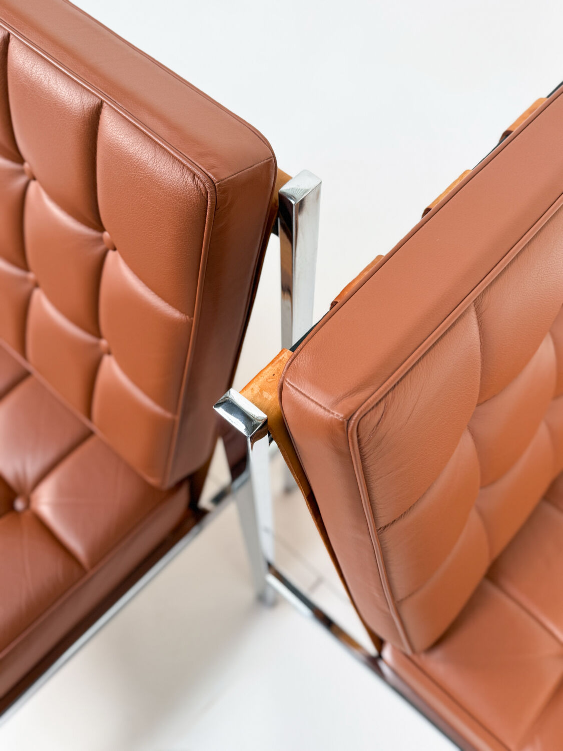 Paire de fauteuils vintage