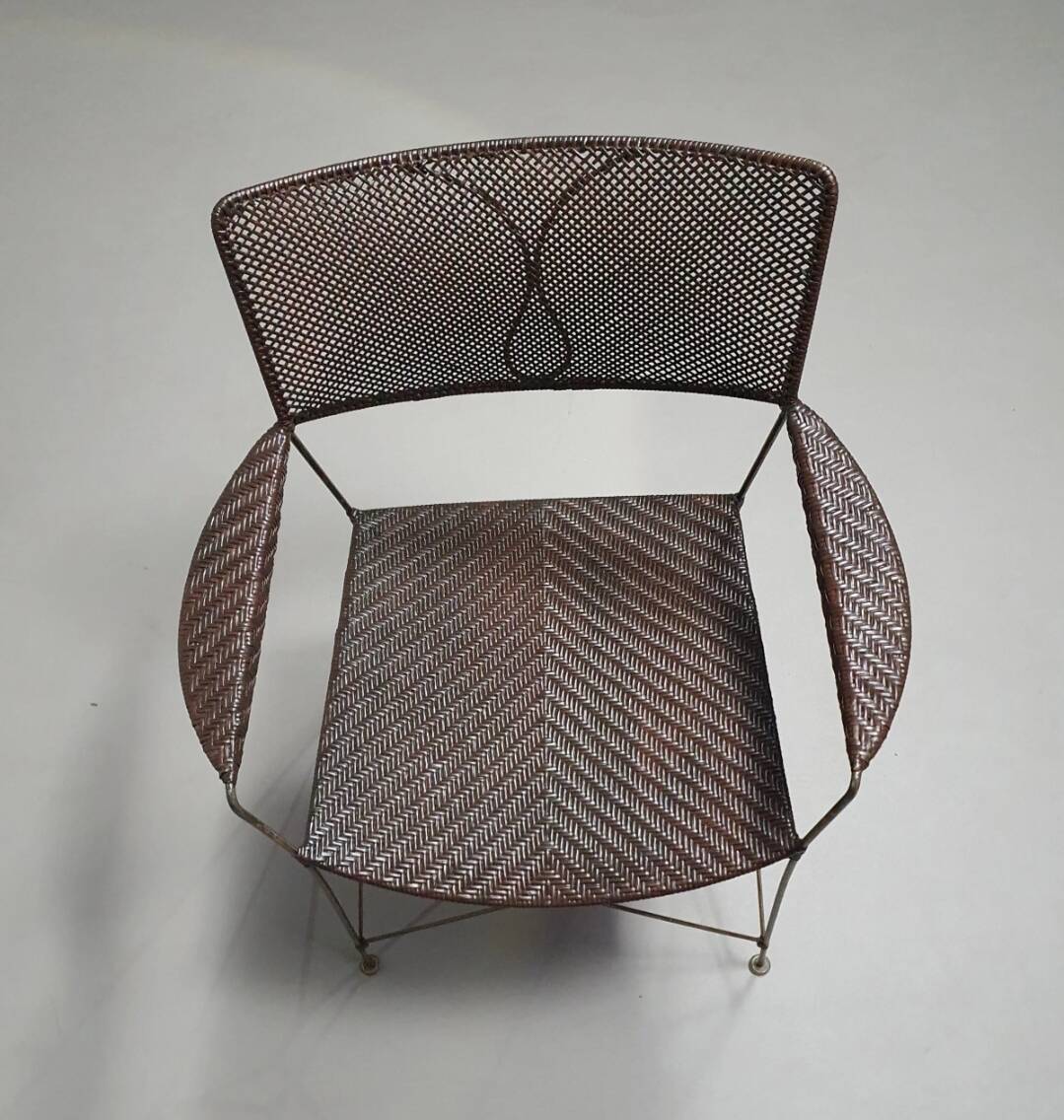 Beautiful dining set designed by Yuzuru Yamakawa. The chairs and table are