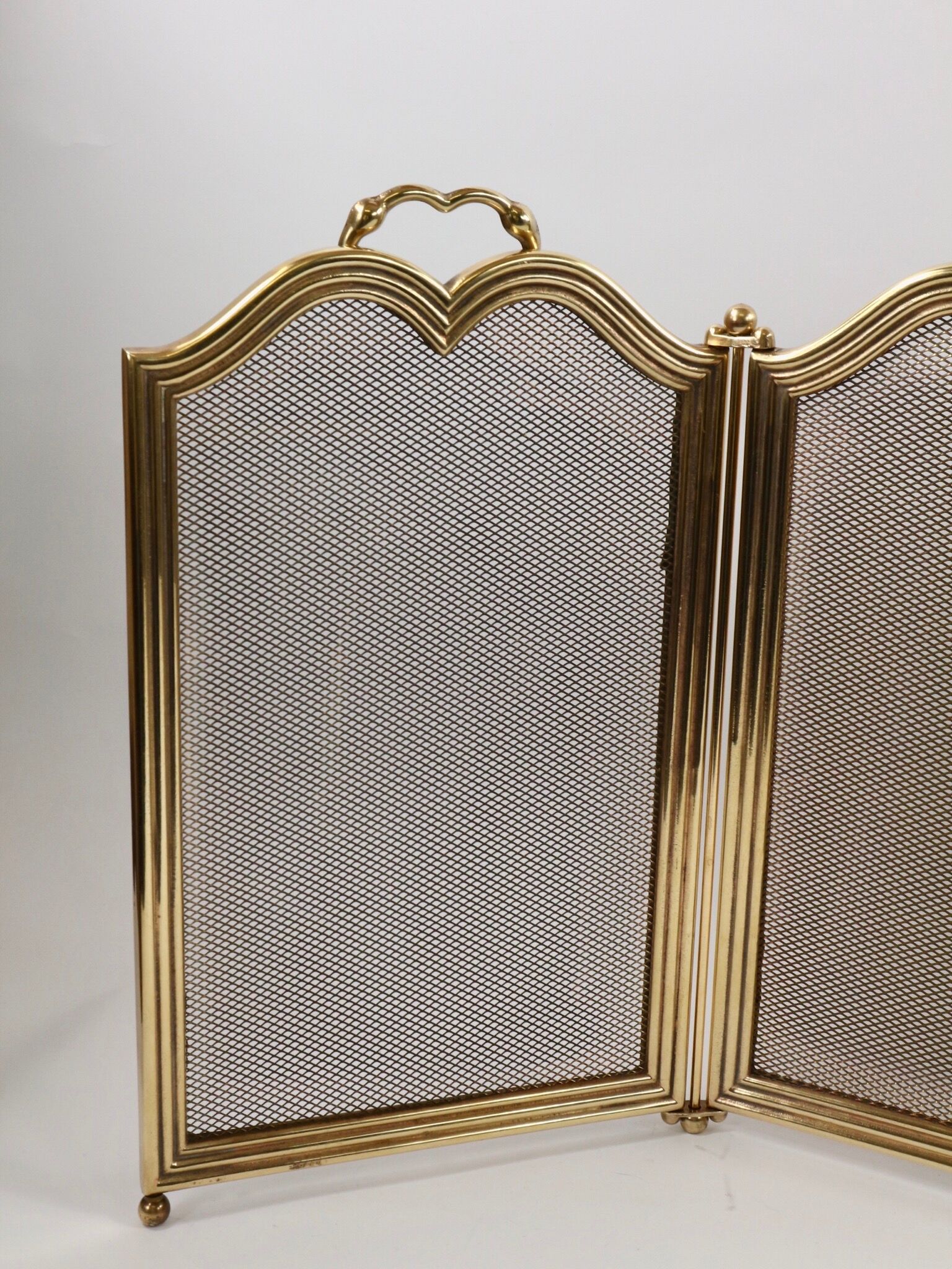 Firewall with four brass components with handles, made in Italy