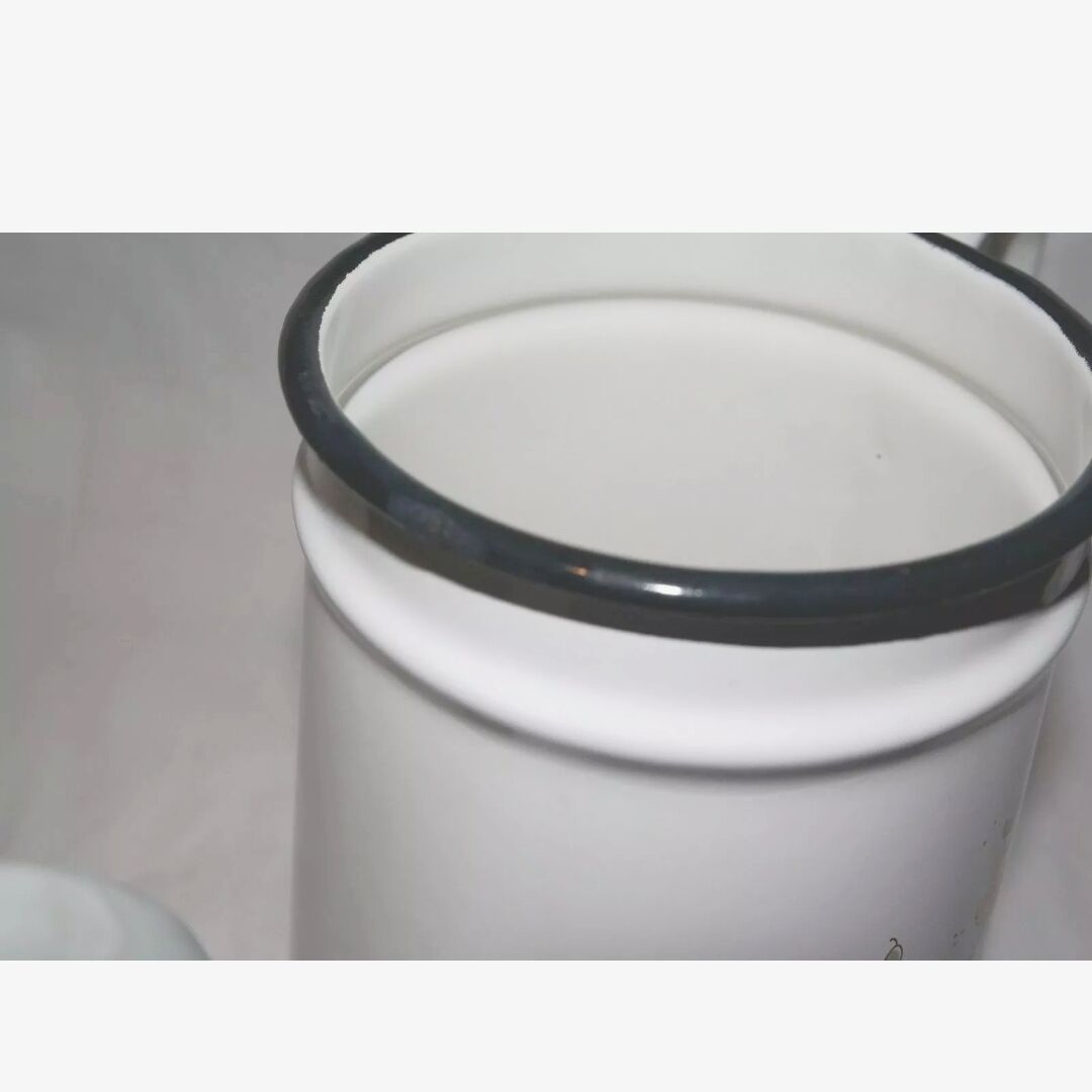 Enamelled sheet metal coffee maker
