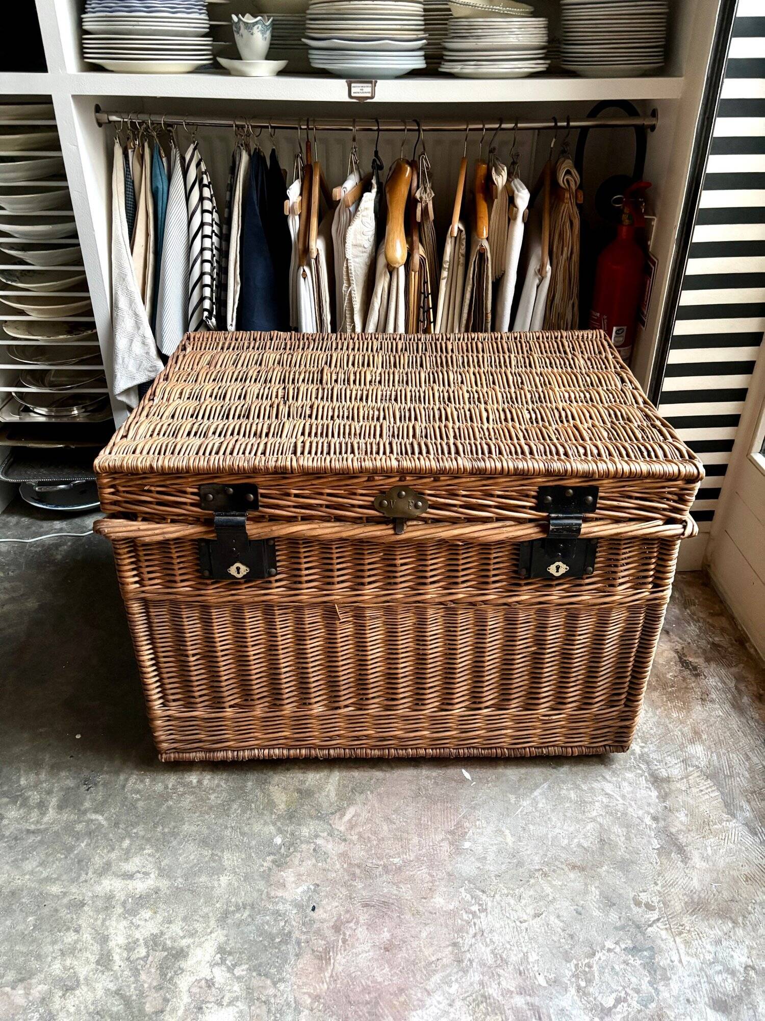 Trunk, chest in woven wicker