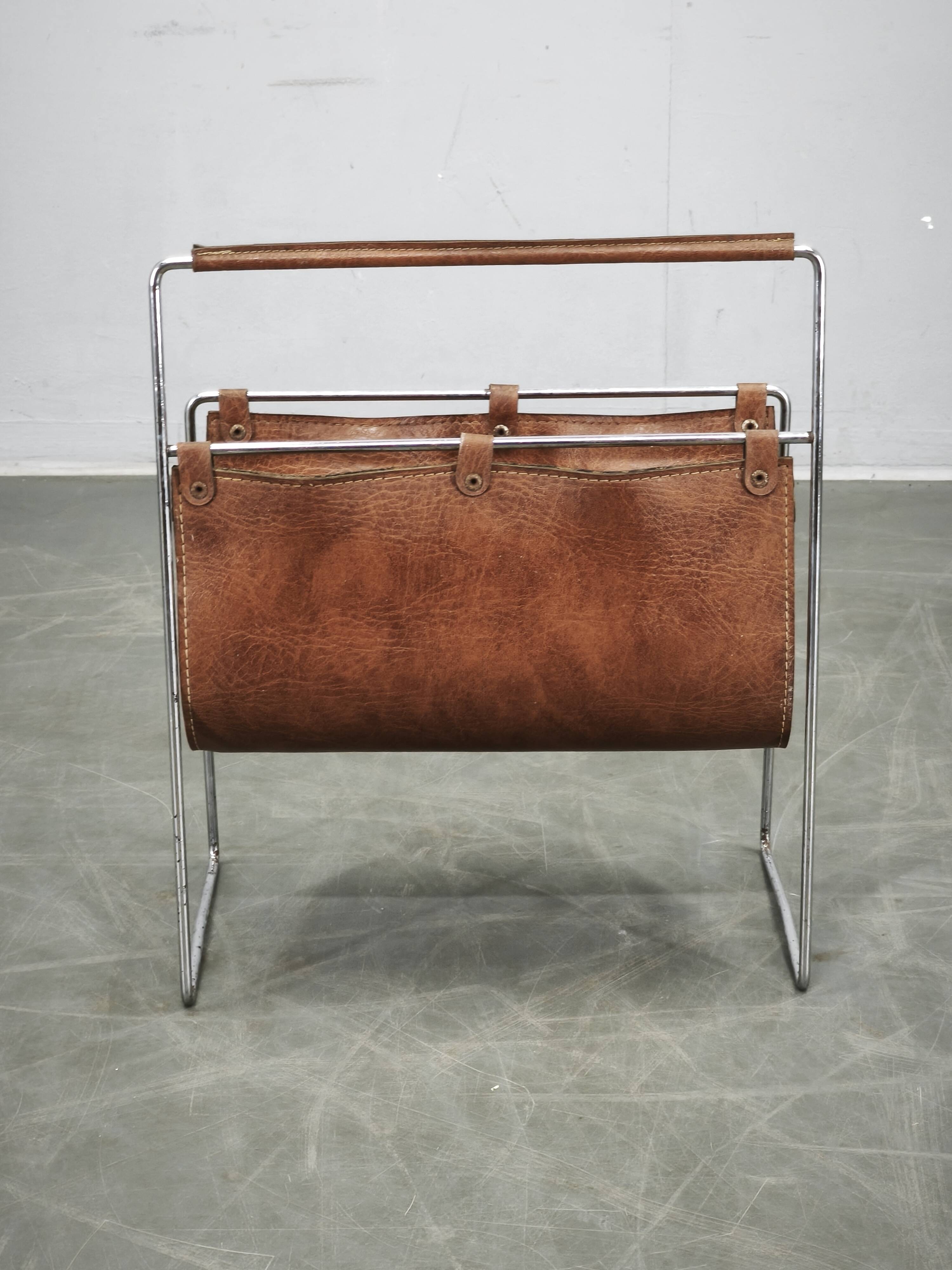 Italian Modernist Leather and Chrome Magazine Rack, 1980s