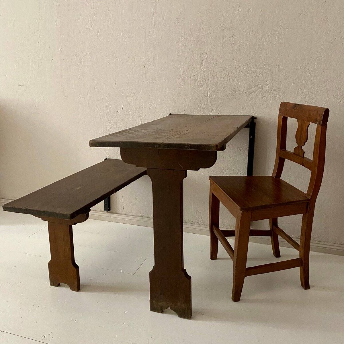 Art Deco German Wabi Sabi Brown Oak Prison Cell Table and Bench, 1930s, Set of 3