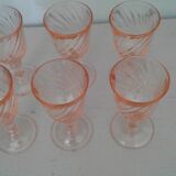 8 glasses on port standing