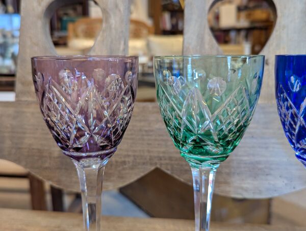 4 verres à vin cristal lorraine colorés