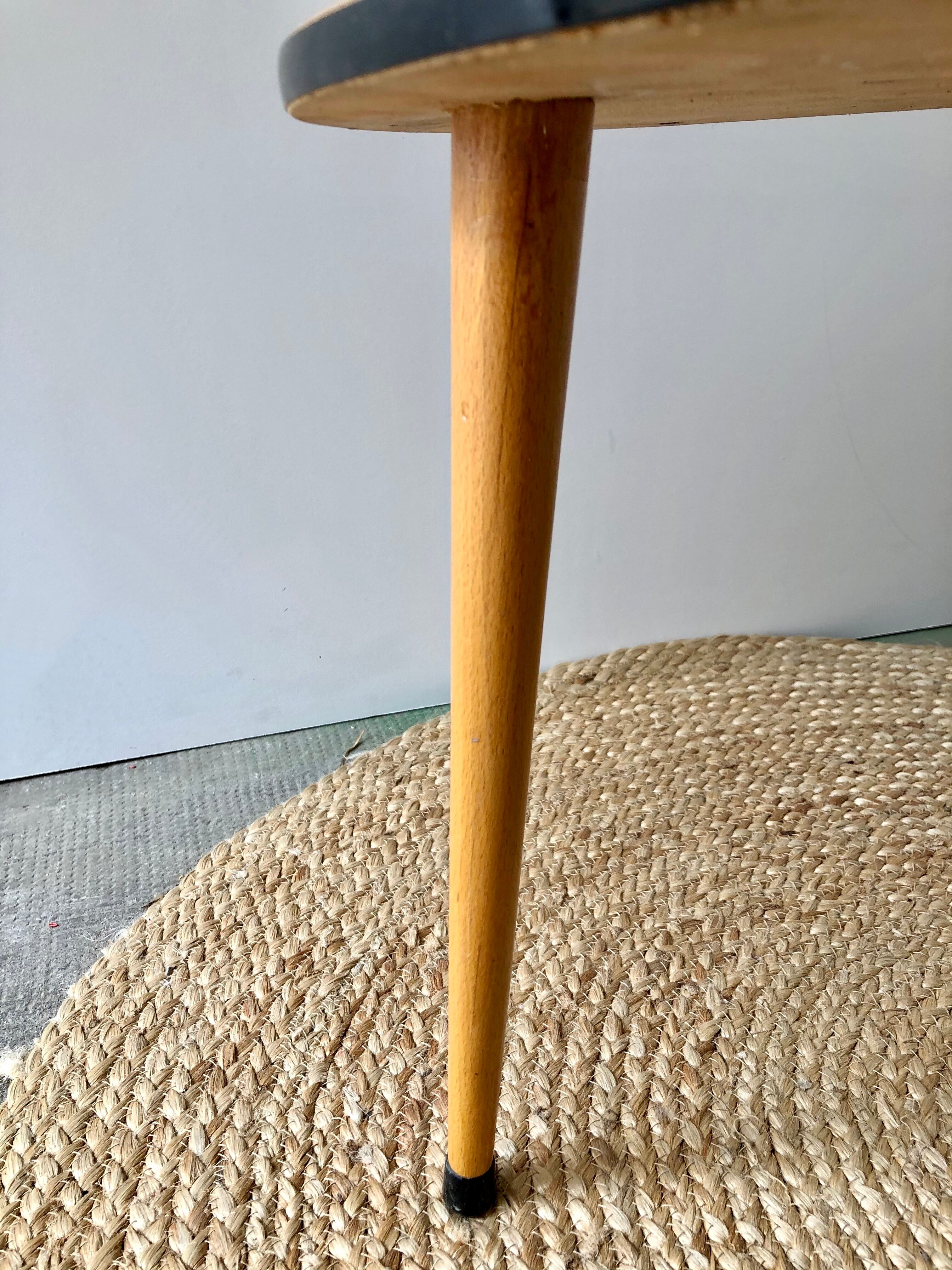 3-drawer tripod round coffee table