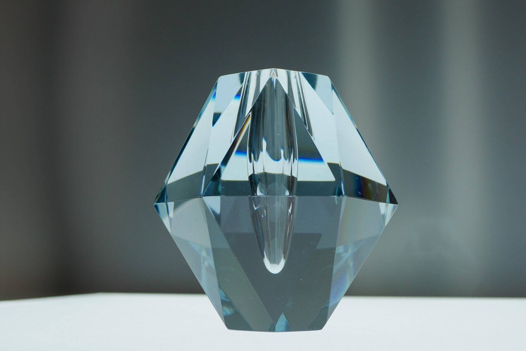 Diamond-shaped crystal vase from Strömbergshyttan