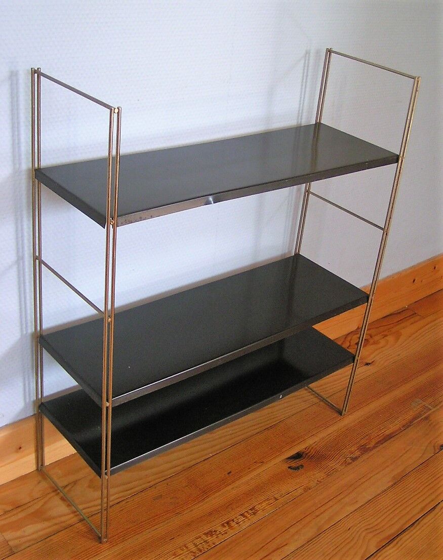 Metal wall string shelf